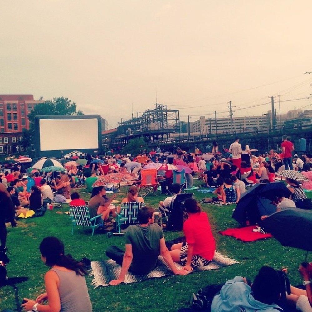 Settling in before the moving starts @NoMa Summer Screen. Settling in before the moving starts @NoMa Summer Screen.