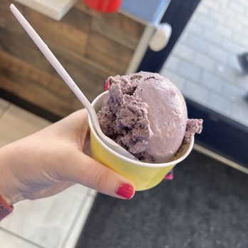 The Local Scoop - Jelly donut - Ice Cream & Frozen Yogurt Near Me - Charlotte, North Carolina The Local Scoop - Jelly donut - Ice Cream & Frozen Yogurt Near Me - Charlotte, North Carolina