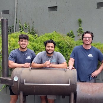 White Glove Movers - Need a 600 lb authentic Franklin Smoker from Austin, TX delivered to your new home? Give us a call... We'll gitter dunn! - Movers Near Me - Pacific Grove, California White Glove Movers - Need a 600 lb authentic Franklin Smoker from Austin, TX delivered to your new home? Give us a call... We'll gitter dunn! - Movers Near Me - Pacific Grove, California