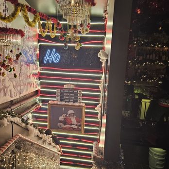 Miracle on 5th Street - Decorations heading downstairs - Cocktail Bars Near Me - Austin, Texas Miracle on 5th Street - Decorations heading downstairs - Cocktail Bars Near Me - Austin, Texas