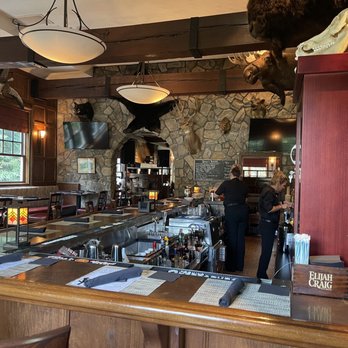 Vintage Tavern - Bar - Southern Near Me - Suffolk, Virginia Vintage Tavern - Bar - Southern Near Me - Suffolk, Virginia