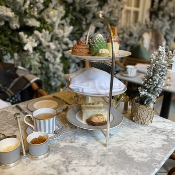 Dalloway Terrace - Cocktail Bars Near Me - London, XGL