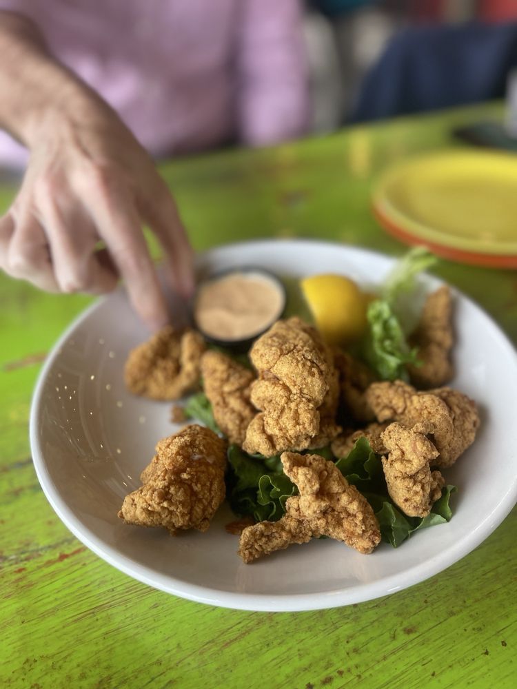 Shaggy's Biloxi Beach