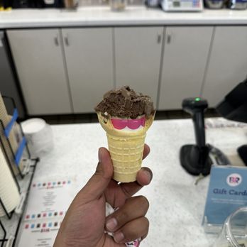 Baskin-Robbins - Chocolate Ice cream with paper inside lol - Ice Cream & Frozen Yogurt Near Me - Waipahu, Hawaii Baskin-Robbins - Chocolate Ice cream with paper inside lol - Ice Cream & Frozen Yogurt Near Me - Waipahu, Hawaii
