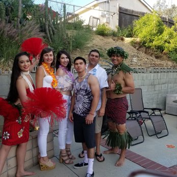 Islanders Luau - Family - Caterers Near Me - Riverside, California