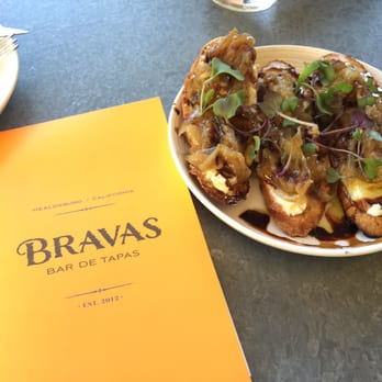 Bravas Bar de Tapas - Goat cheese on toast with onion and white truffle honey - Spanish Near Me - Healdsburg, California Bravas Bar de Tapas - Goat cheese on toast with onion and white truffle honey - Spanish Near Me - Healdsburg, California