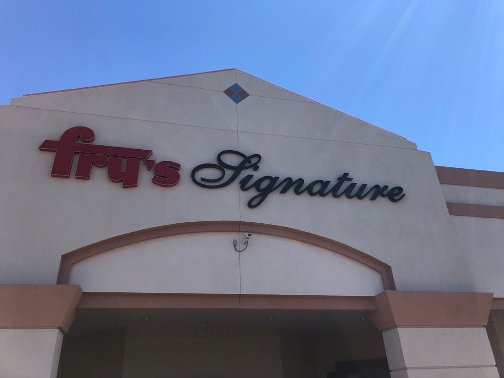 FRY’S FOOD AND DRUG 4815 E Carefree Hwy, Cave Creek, Arizona