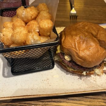 Meritage - An Urban Tavern - Mut burger - Lounges Near Me - Phoenix, Arizona Meritage - An Urban Tavern - Mut burger - Lounges Near Me - Phoenix, Arizona