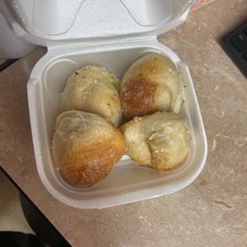 Fantasy Pizza - Garlic knots - Italian Near Me - Pembroke Pines, Florida