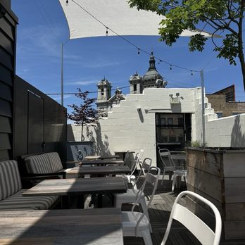 Gai Noi - Outdoor patio - Desserts Near Me - Minneapolis, Minnesota