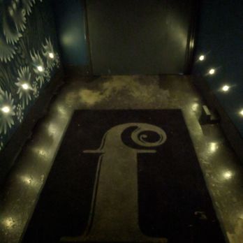 Foxhole - Sports Bars Near Me - Miami Beach, Florida
