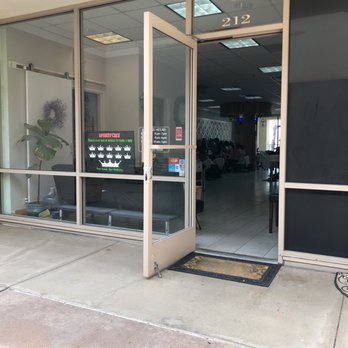 Queen Nails and Spa - Nail Salons Near Me - Carlsbad, California