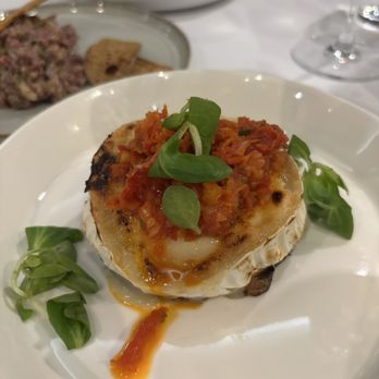 L'Échaudé - Goat cheese - French Near Me - Quebec City, Quebec