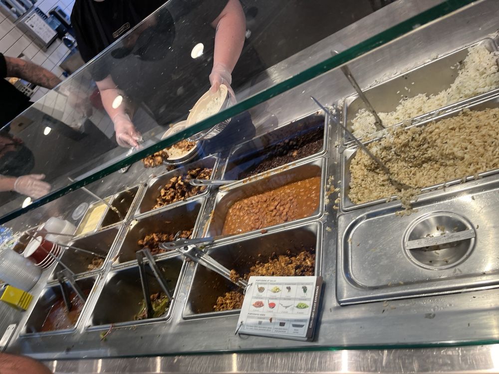 CHIPOTLE MEXICAN GRILL Updated September 2024 375 W Bagley Rd