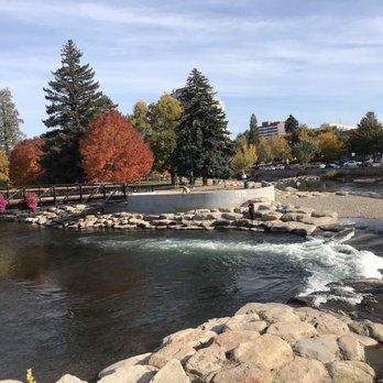 Truckee Riverwalk - The river and a bridge - Hiking Near Me - Reno, Nevada Truckee Riverwalk - The river and a bridge - Hiking Near Me - Reno, Nevada