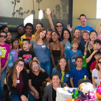 Walk With Sally - Walk With Sally community of mentors and mentees at a recent Friendship Activity at California Pizza Kitchen - Community Service/Non-Profit Near Me - El Segundo, California Walk With Sally - Walk With Sally community of mentors and mentees at a recent Friendship Activity at California Pizza Kitchen - Community Service/Non-Profit Near Me - El Segundo, California