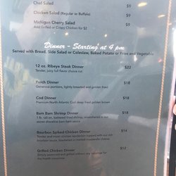 Hooks Waterfront Resort - Dinner is available after 4 PM