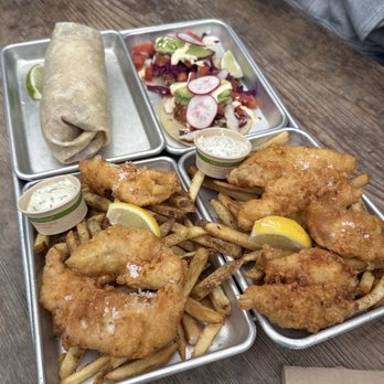 Hook Fish - Fish and chips, grilled fish tacos, grilled fish burrito - Seafood Near Me - San Francisco, California