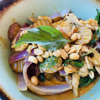 Mint Asian Kitchen - Massaman chicken curry - Laotian Near Me - Mequon, Wisconsin