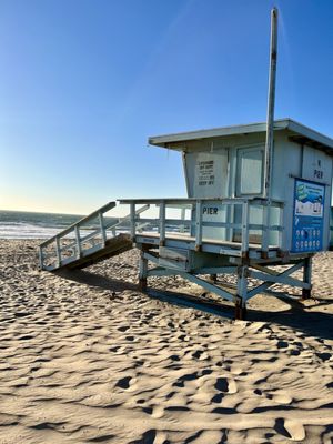 Manhattan Beach Pier by null