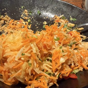Ama - Papaya salad - Cocktail Bars Near Me - Hanalei, Hawaii