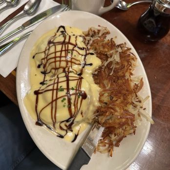 Frank's Diner - Southern Caprese Benedict - Diners Near Me - Spokane, Washington