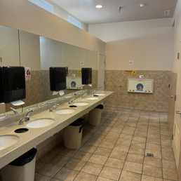Spotlessly clean bathrooms are a huge plus at this supercharger! Spotlessly clean bathrooms are a huge plus at this supercharger!