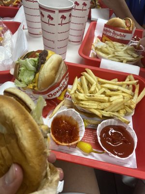 In-N-Out Burger by null