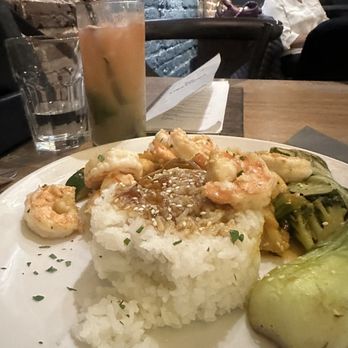 Brickroom - Stir fry with prawns - New American Near Me - Ashland, Oregon