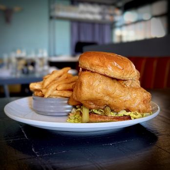 Que Mas - Cod sandwich - Latin American Near Me - Beverly, Massachusetts Que Mas - Cod sandwich - Latin American Near Me - Beverly, Massachusetts