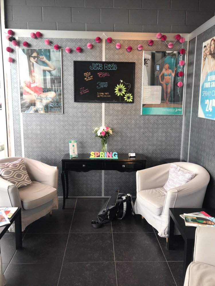 L.A. TAN 10 Photos & 35 Reviews Spray Tanning 241 W Ogden Ave