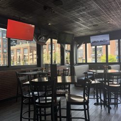 Jonathans Grille - Inside