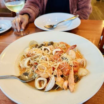 Rockfish Harbor Grill - Harbor Seafood Pasta - Seafood Near Me - Monterey, California