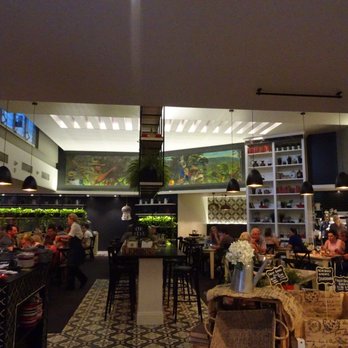 The Roasted Berry - Inside the restaurant/cafe - Restaurants Near Me - Tumbi Umbi, NSW