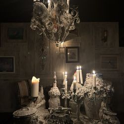 Sous Sol - Eerie but cool!