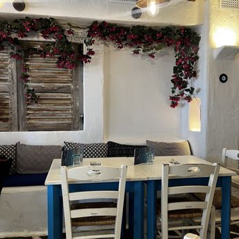 Kazzi-Beach Greek - Interior - Greek Near Me - Mosman, NSW Kazzi-Beach Greek - Interior - Greek Near Me - Mosman, NSW
