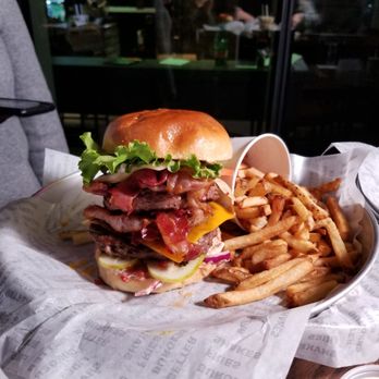 South St. Burger - Burgers Near Me - Toronto, Ontario South St. Burger - Burgers Near Me - Toronto, Ontario