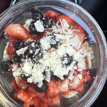 Jamba - Dragonfruit delight bowl - Juice Bars & Smoothies Near Me - Vallejo, California