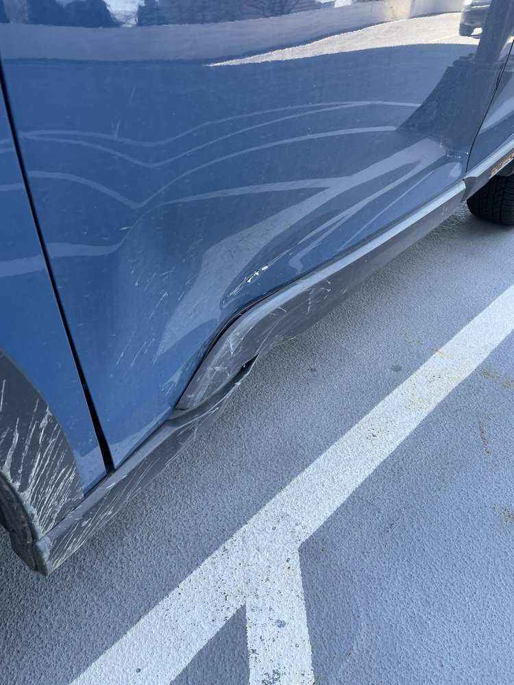 PHIL’S AUTO BODY Updated July 2024 26 Photos & 16 Reviews 833 W