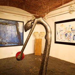 Galeria São Mamede - One of the rooms on the bottom floor