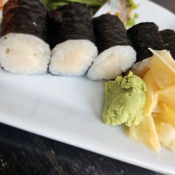 Ginza - White Tuna Roll (6) - Sushi Bars Near Me - Philadelphia, Pennsylvania Ginza - White Tuna Roll (6) - Sushi Bars Near Me - Philadelphia, Pennsylvania