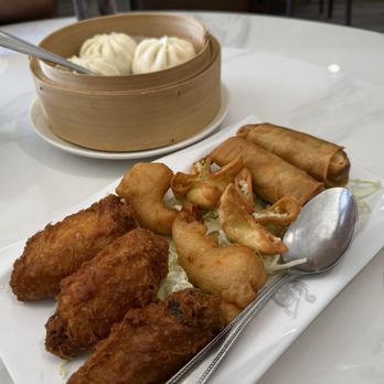 Boiling Bowl - Combo appetizer- chicken wing was good! - Chinese Near Me - Santa Rosa, California