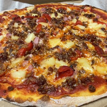 Bernie's Pizza - ham, roasted red peppers, pineapple, & bacon - Pizza Near Me - Dallas, Pennsylvania Bernie's Pizza - ham, roasted red peppers, pineapple, & bacon - Pizza Near Me - Dallas, Pennsylvania