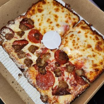 Jet's Pizza - Small 1/2 Cheese 1/2 Pepperoni and Italian Sausage - Pizza Near Me - Round Rock, Texas