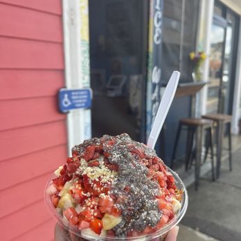 Juice Wave - Pitaya bowl - Juice Bars & Smoothies Near Me - San Diego, California Juice Wave - Pitaya bowl - Juice Bars & Smoothies Near Me - San Diego, California