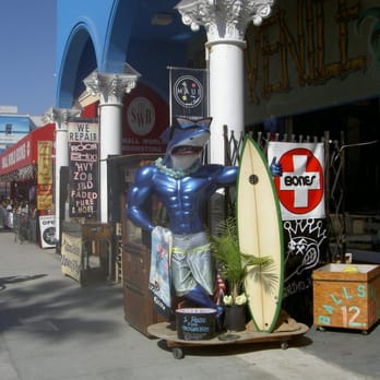 Venice Beach Boardwalk - Maui Shark - Beaches Near Me - Venice, California Venice Beach Boardwalk - Maui Shark - Beaches Near Me - Venice, California