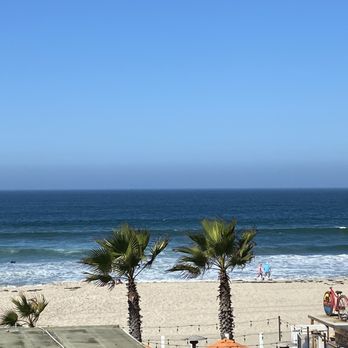 Surfer Beach Hotel - San Diego, CA