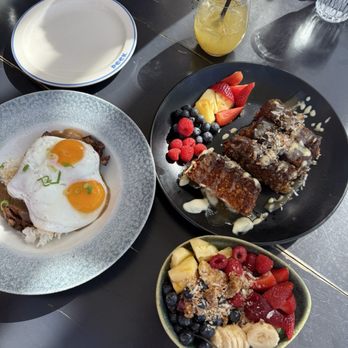 Deck. - Braised short rib Braised Beef Loco Moco, Deep Dish Haupia French Toast Acai Bowl - Hawaiian Near Me - Honolulu, Hawaii