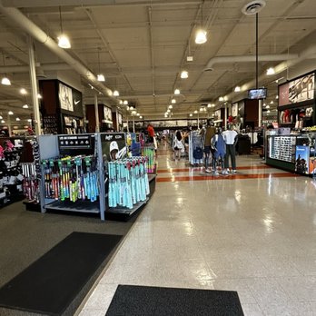 DICK'S Sporting Goods - Sporting Goods Near Me - Tustin, California DICK'S Sporting Goods - Sporting Goods Near Me - Tustin, California