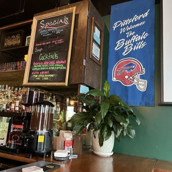 Tinker Tavern - Cool vibe. - Cocktail Bars Near Me - Portland, Oregon